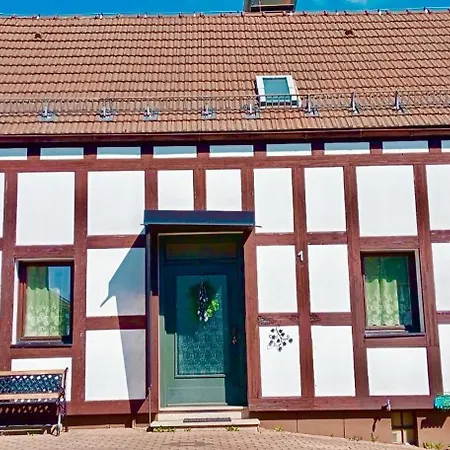 Ferienhaus Medebach 度假居 梅德巴赫